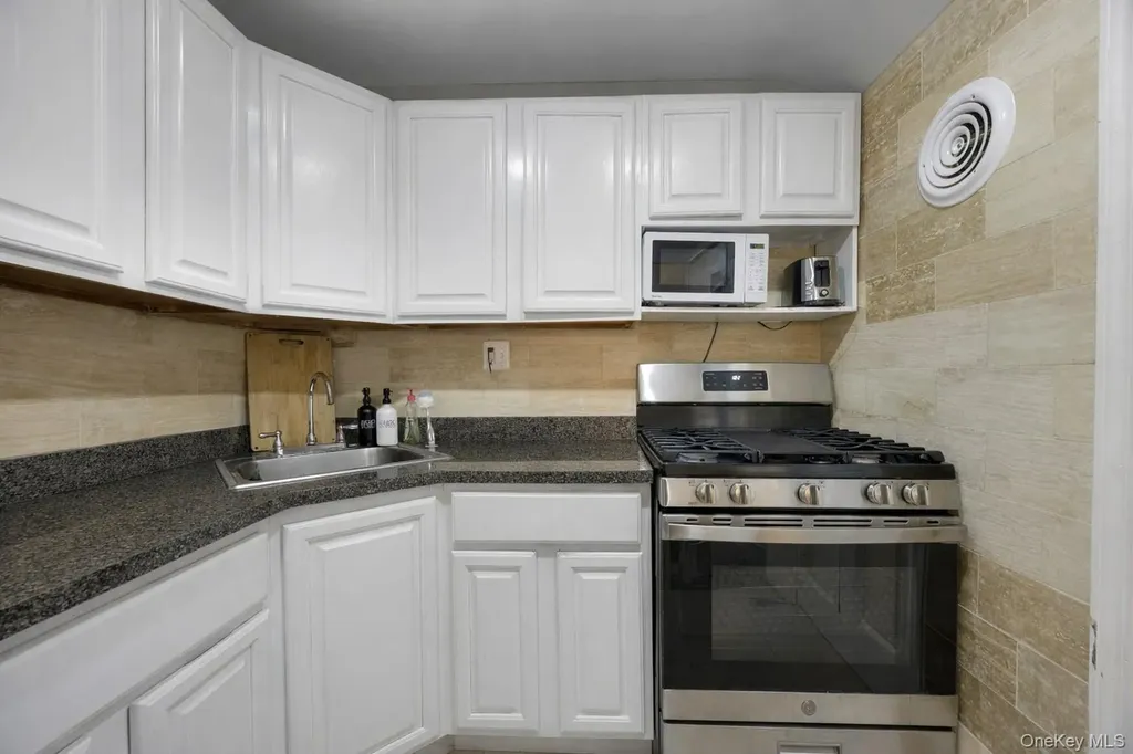 920 Union Avenue Bronx NY 10459