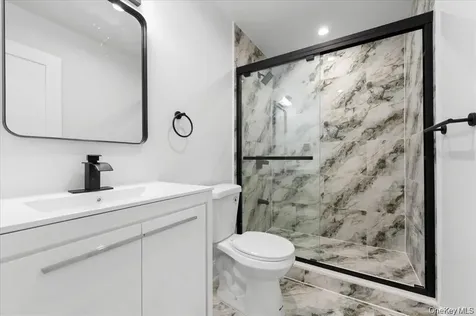 89 Thurton Place Yonkers NY 10704