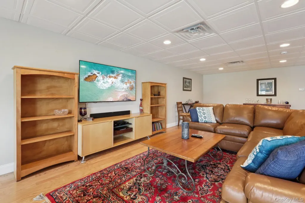 6 Cowdrey Street Warwick NY 10990