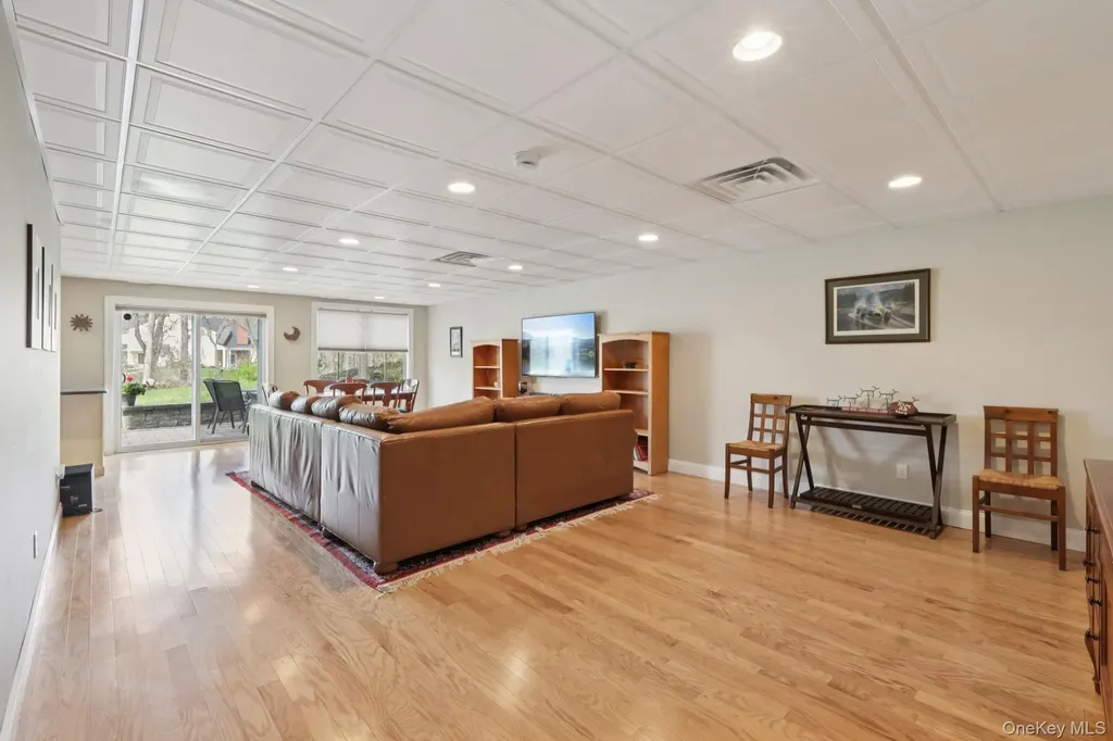 6 Cowdrey Street Warwick NY 10990