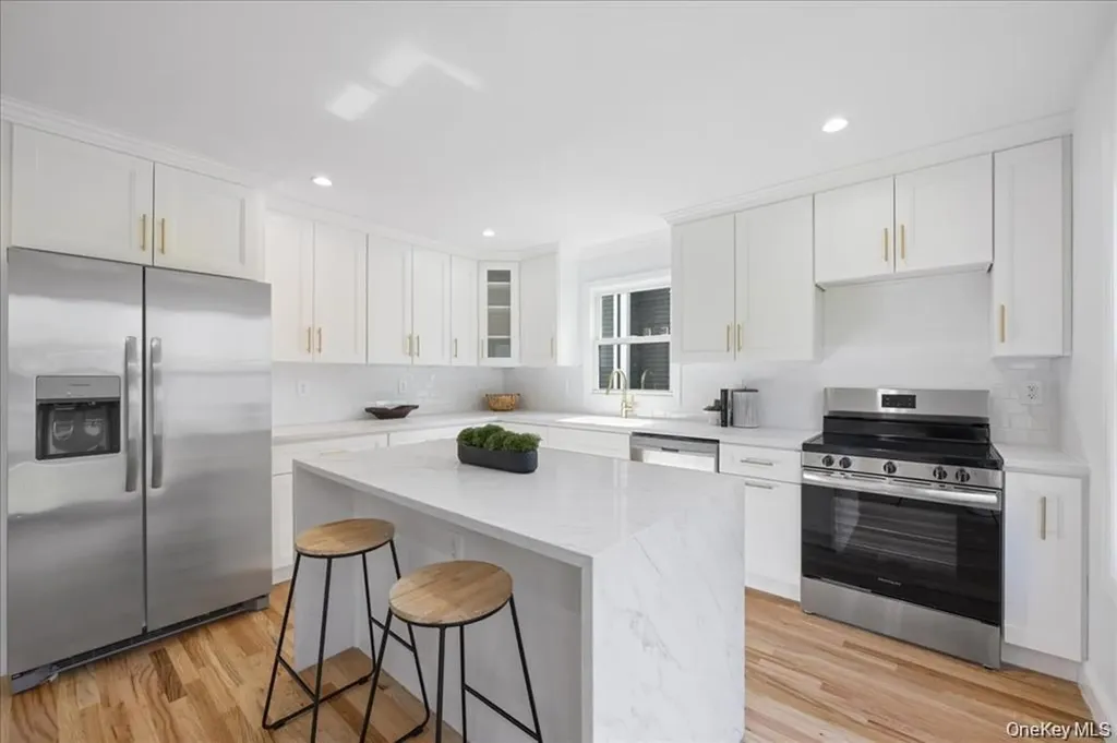 89 Thurton Place Yonkers NY 10704