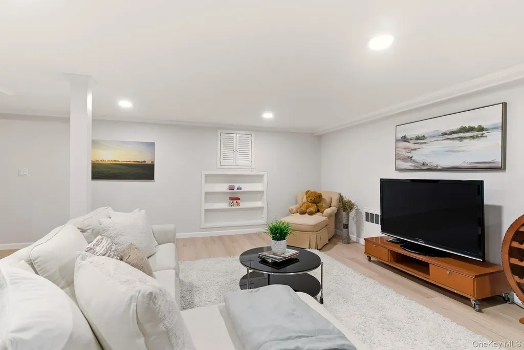 225 Willets Lane Jericho NY 11753