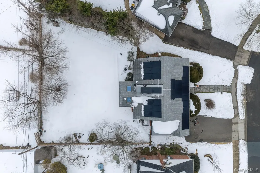 225 Willets Lane Jericho NY 11753