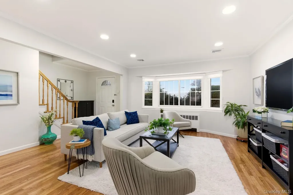 225 Willets Lane Jericho NY 11753