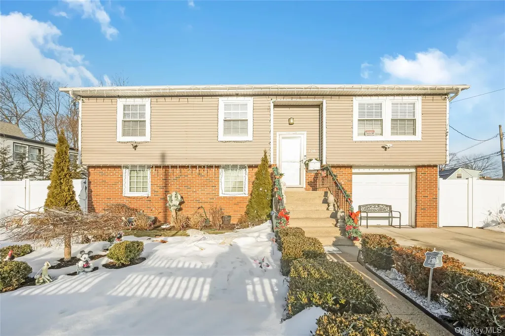128 Park Avenue Roosevelt NY 11575
