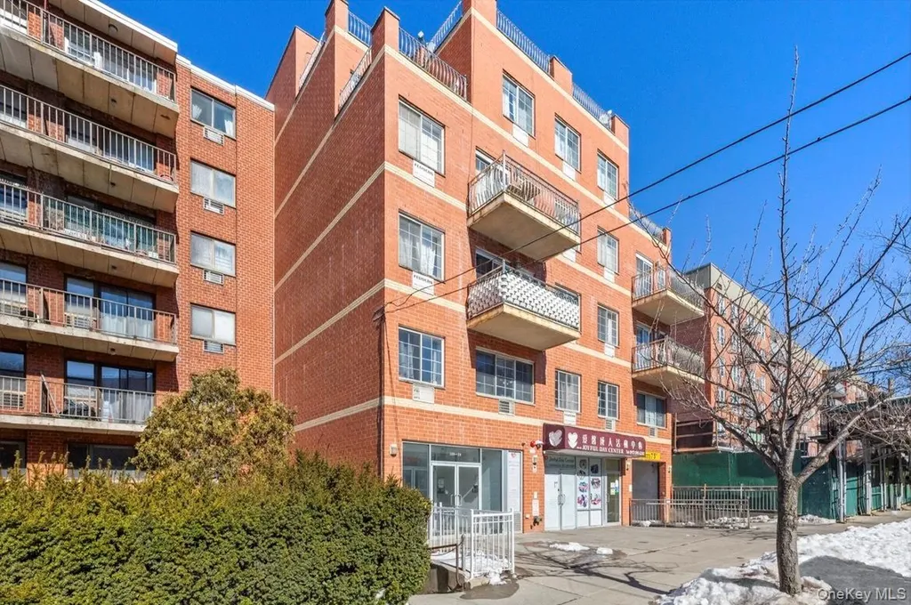 13939 35th Avenue Flushing NY 11354