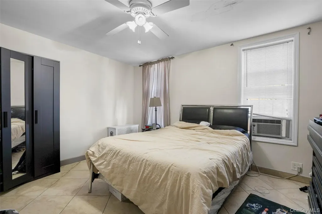 2932 Baisley Avenue Bronx NY 10461