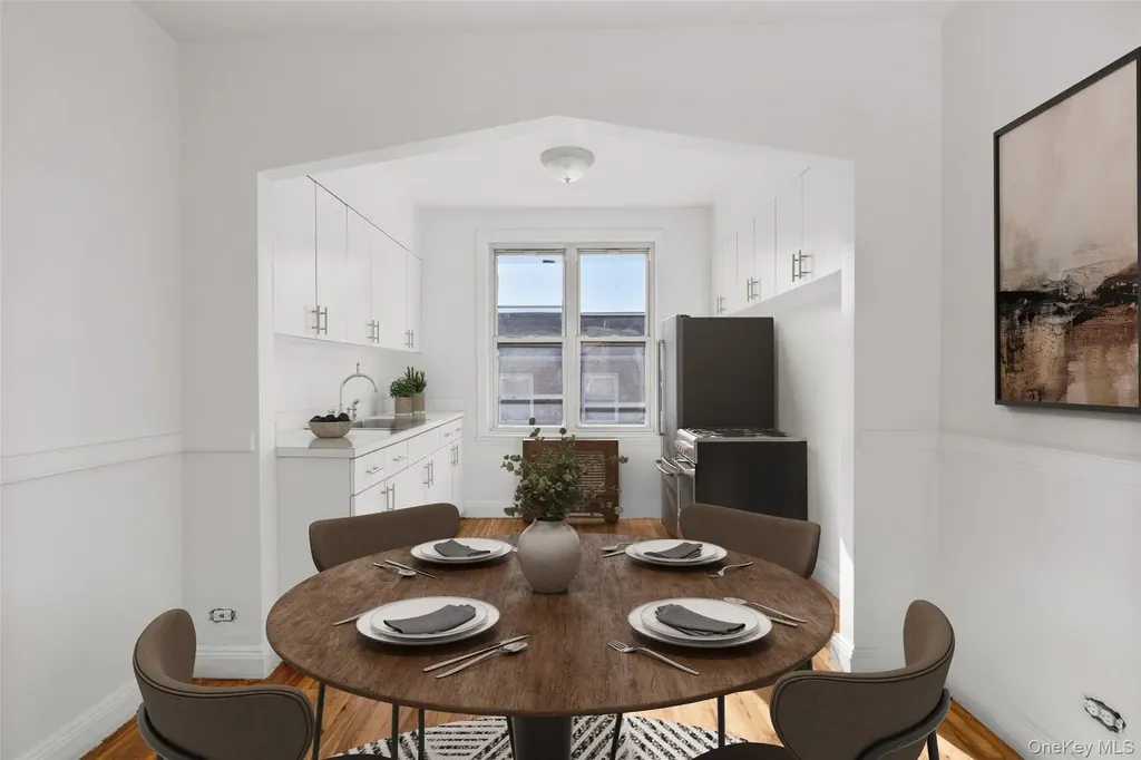 2736 Colden Avenue Bronx NY 10469