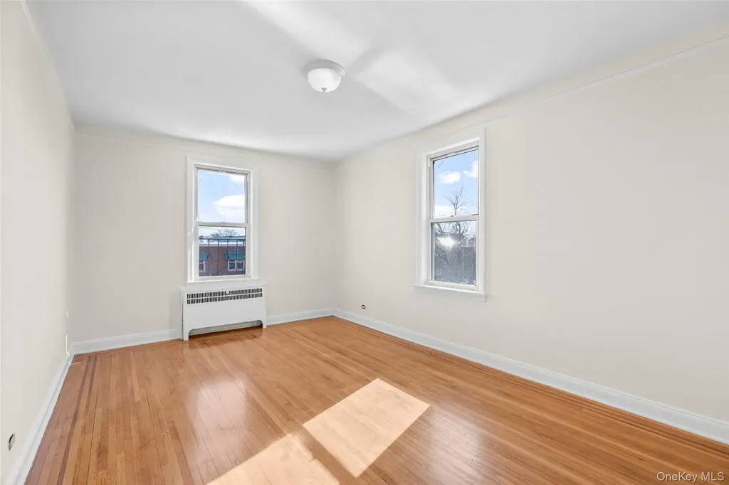 2736 Colden Avenue Bronx NY 10469