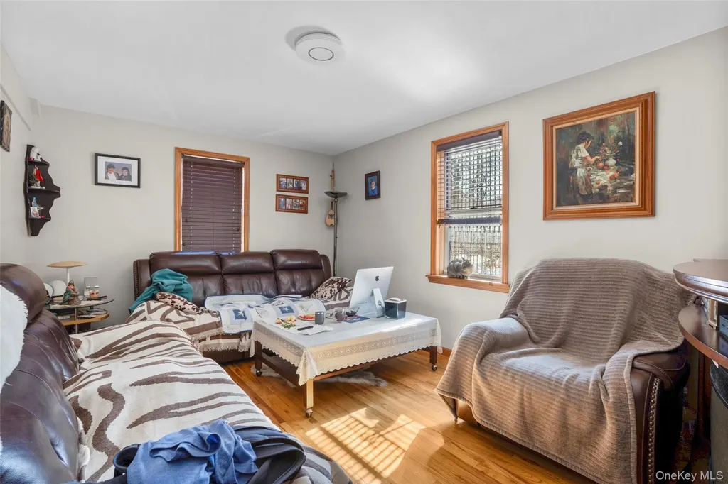 2736 Colden Avenue Bronx NY 10469