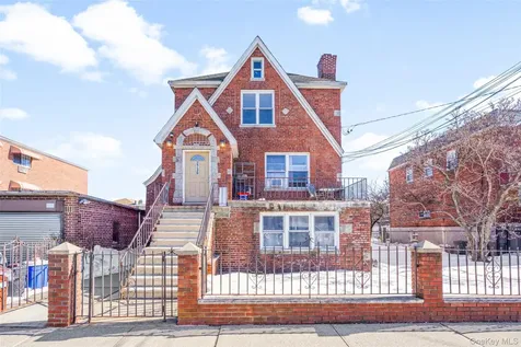 2736 Colden Avenue Bronx NY 10469