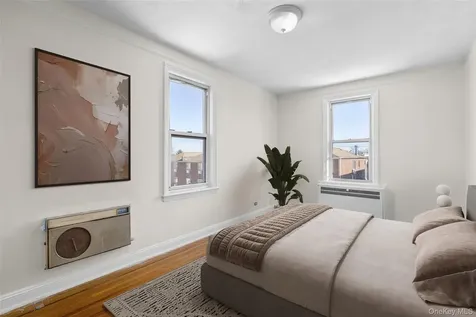 2736 Colden Avenue Bronx NY 10469