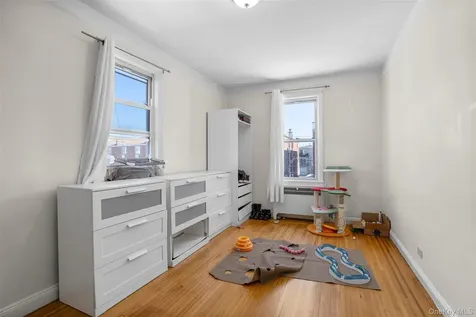 2736 Colden Avenue Bronx NY 10469