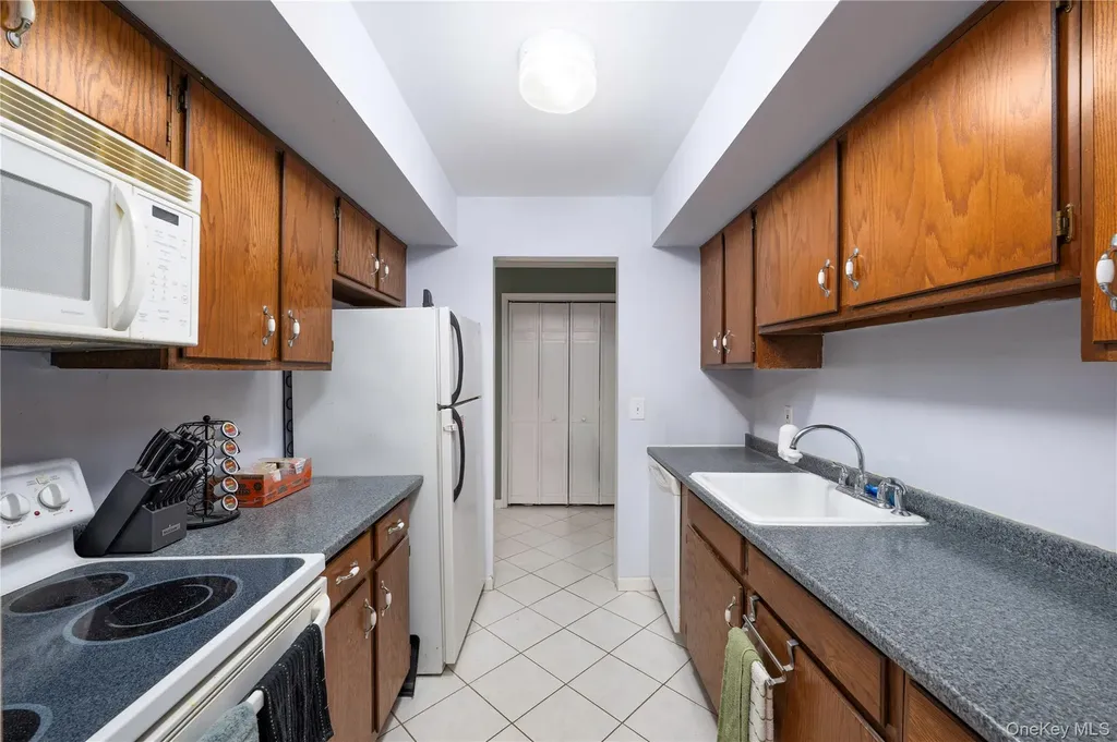 1212 Cherry Hill Drive Poughkeepsie NY 12603