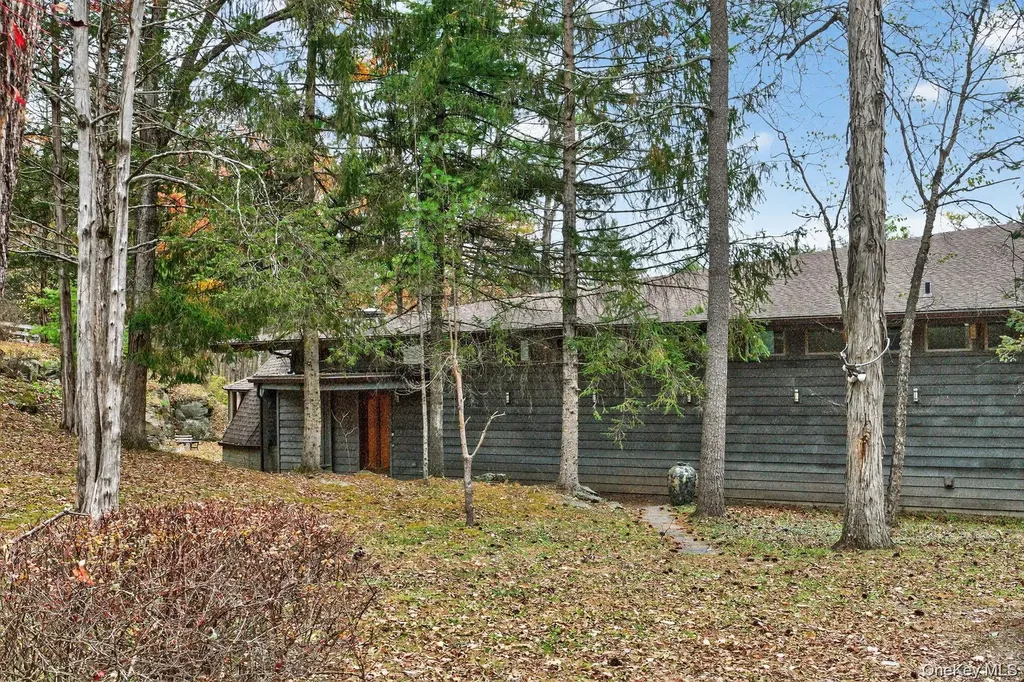 106 Mountain Laurel Lane Woodstock NY 12498