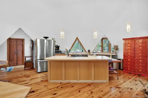 106 Mountain Laurel Lane Woodstock NY 12498