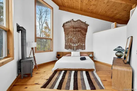 106 Mountain Laurel Lane Woodstock NY 12498