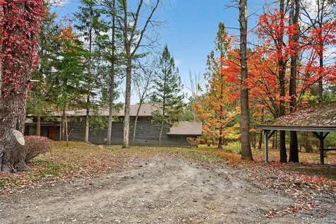 106 Mountain Laurel Lane Woodstock NY 12498