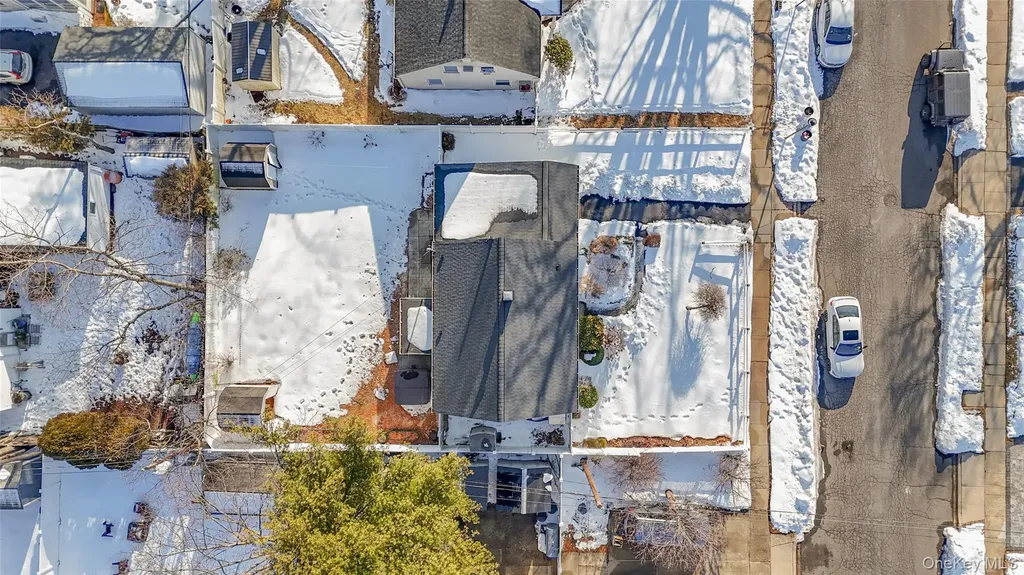 15 Primrose Lane Levittown NY 11756