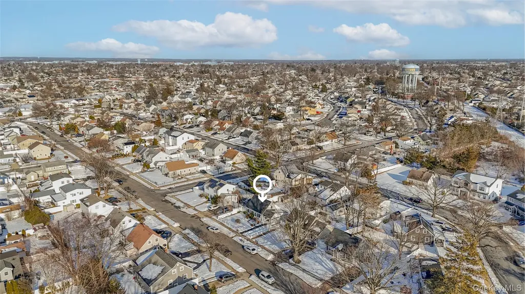 15 Primrose Lane Levittown NY 11756