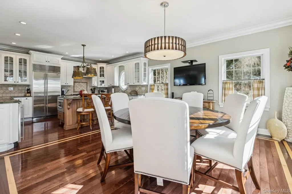 23 Meadow Lane Westhampton Beach NY 11978