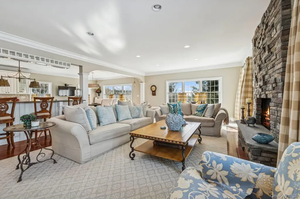 23 Meadow Lane Westhampton Beach NY 11978