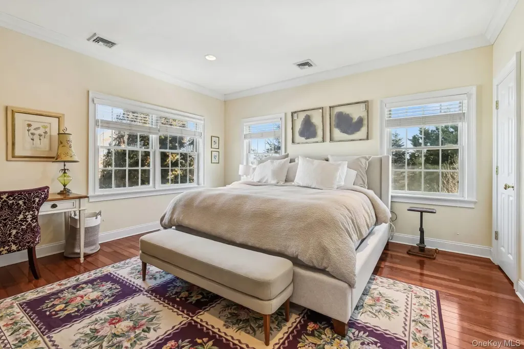 23 Meadow Lane Westhampton Beach NY 11978