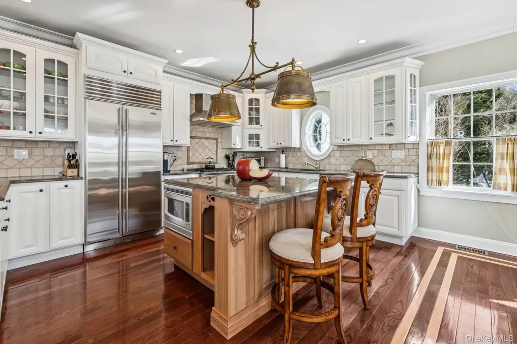 23 Meadow Lane Westhampton Beach NY 11978