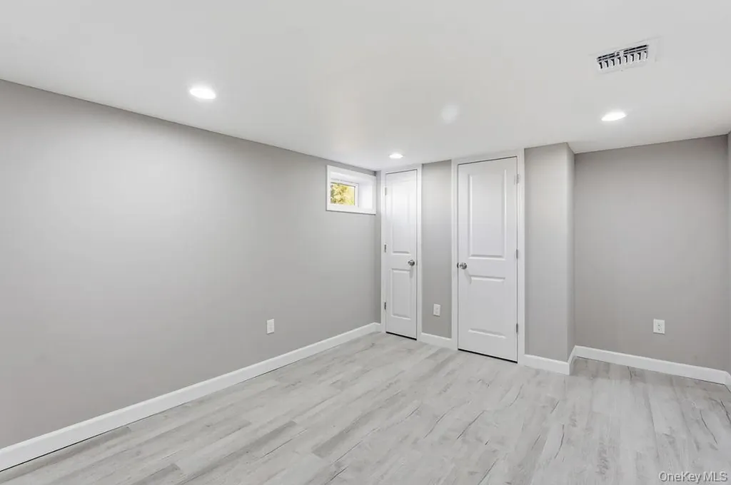 149 Delaware Avenue Bay Shore NY 11706