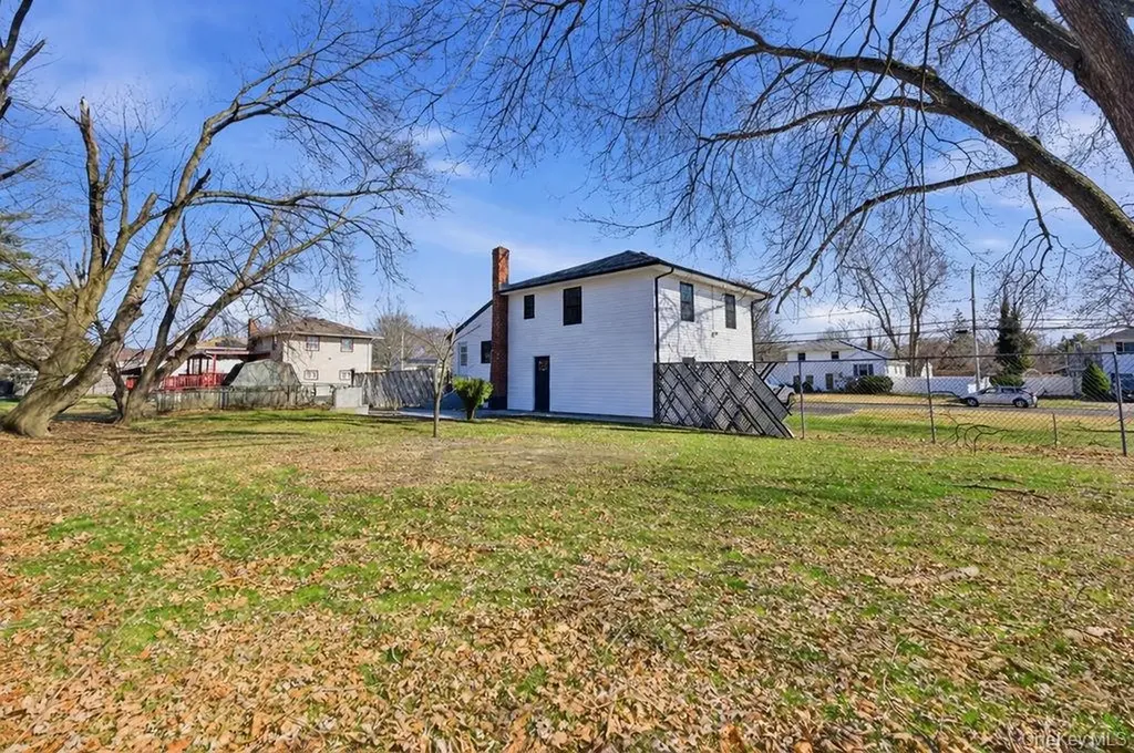 149 Delaware Avenue Bay Shore NY 11706
