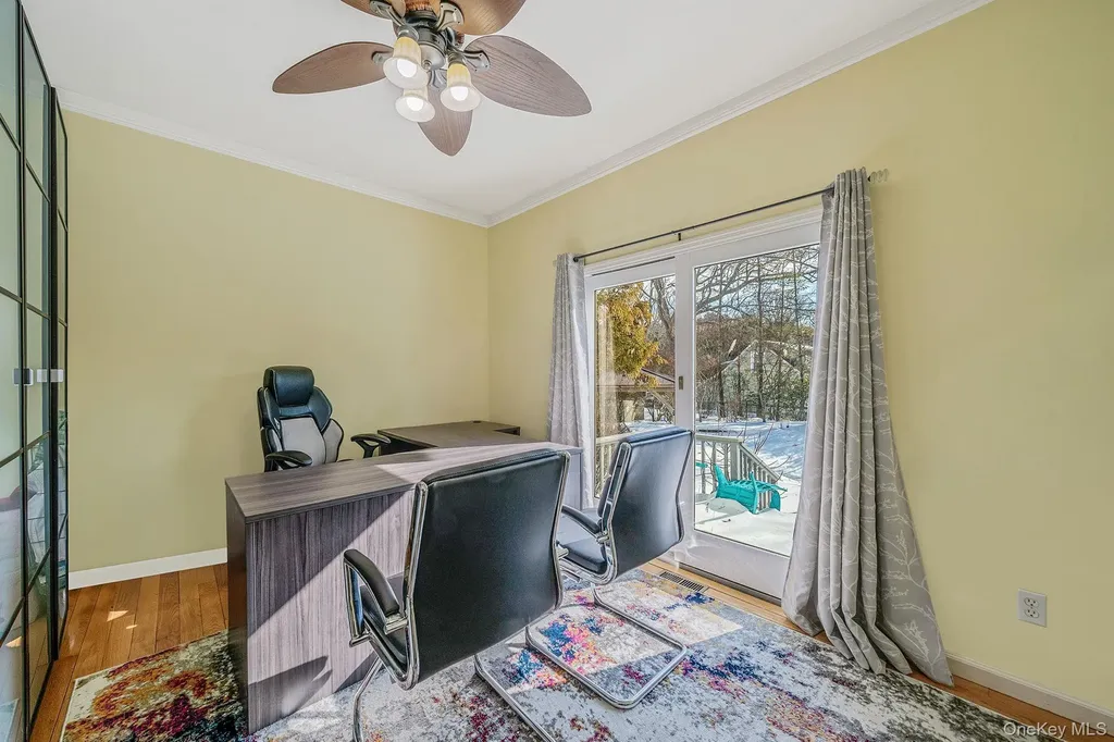 10 Ashley Loop Northport NY 11768