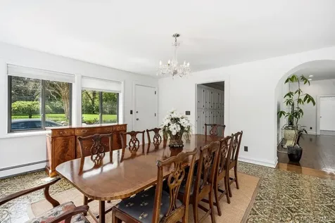 19 Frost Creek Drive Locust Valley NY 11560