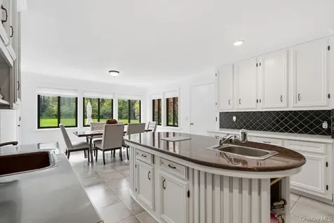 19 Frost Creek Drive Locust Valley NY 11560