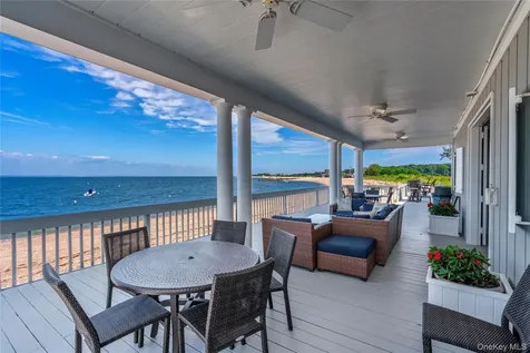 19 Frost Creek Drive Locust Valley NY 11560