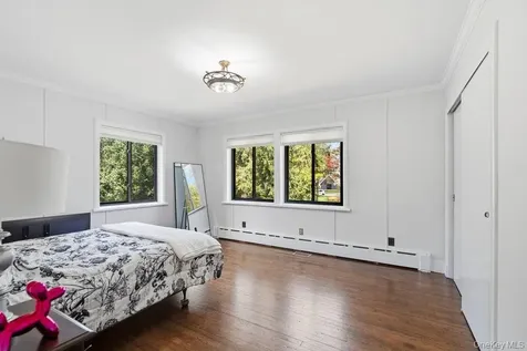 19 Frost Creek Drive Locust Valley NY 11560