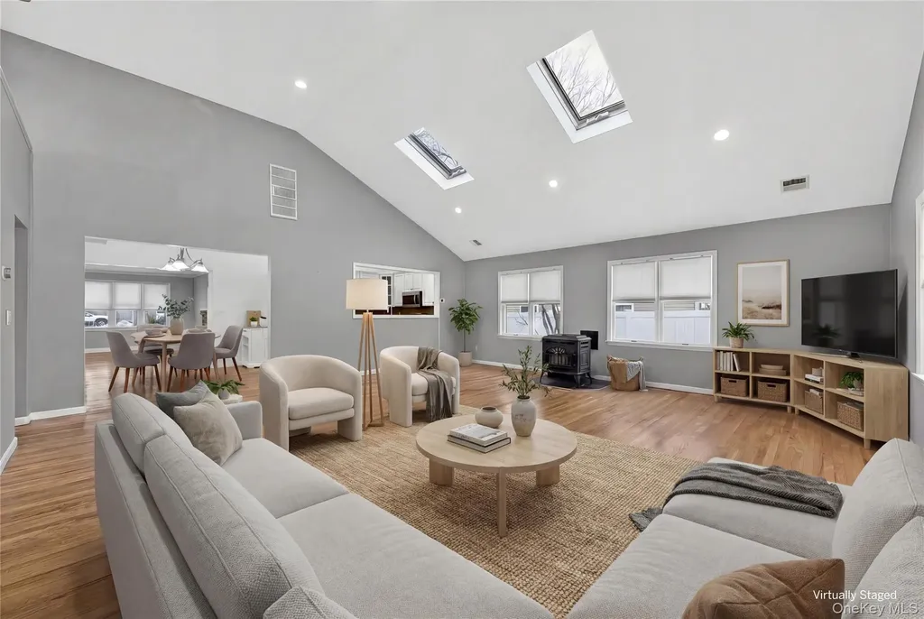 535 Brooklyn Boulevard Brightwaters NY 11718