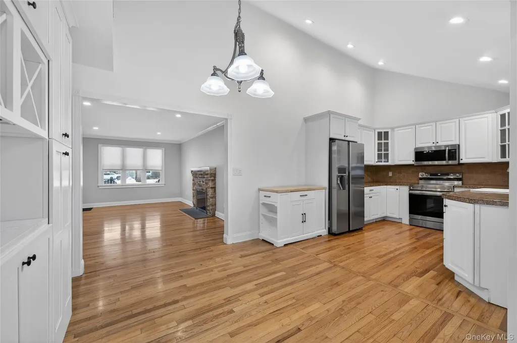 535 Brooklyn Boulevard Brightwaters NY 11718
