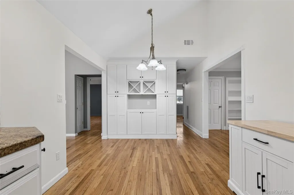 535 Brooklyn Boulevard Brightwaters NY 11718