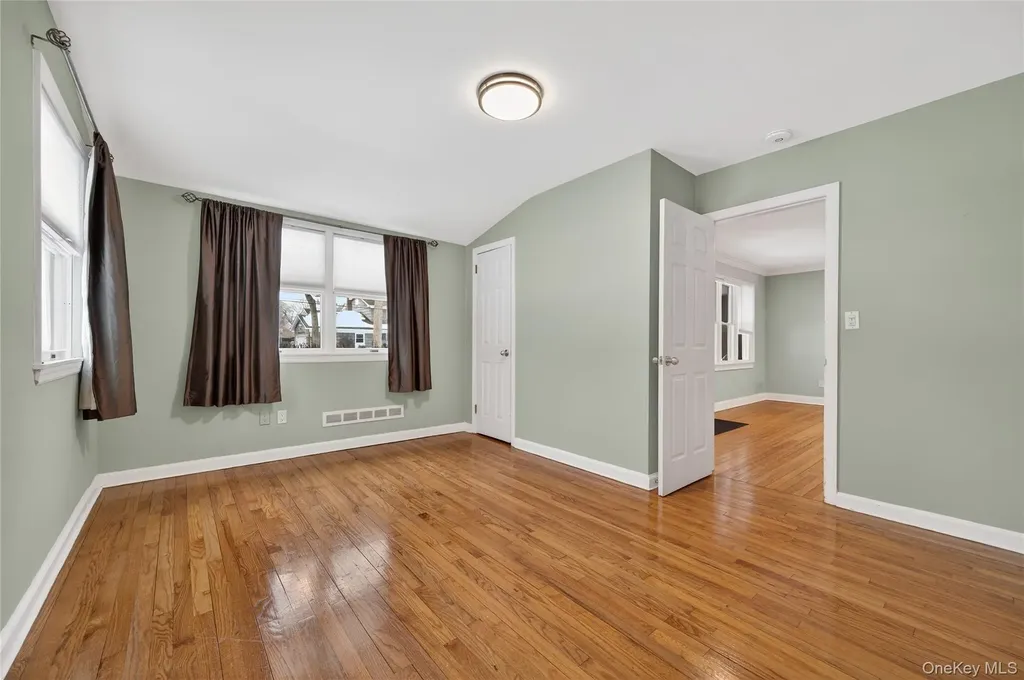 535 Brooklyn Boulevard Brightwaters NY 11718
