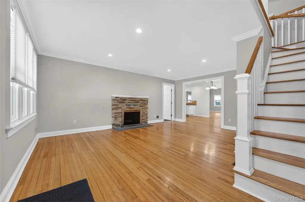 535 Brooklyn Boulevard Brightwaters NY 11718