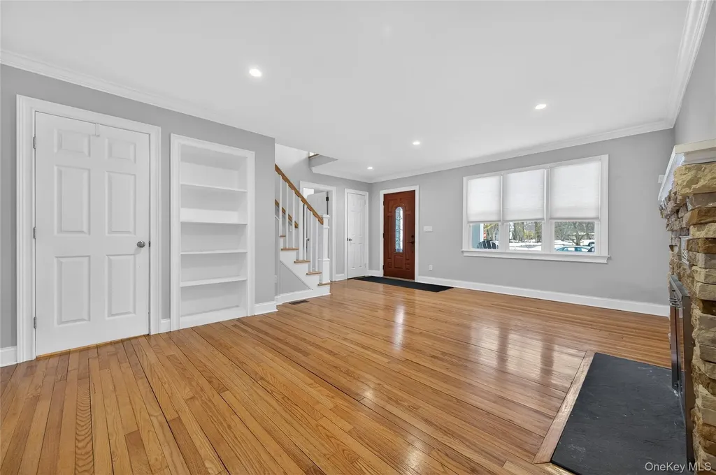 535 Brooklyn Boulevard Brightwaters NY 11718