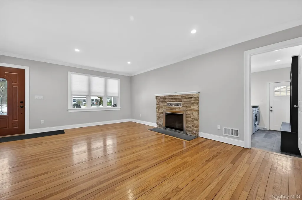 535 Brooklyn Boulevard Brightwaters NY 11718