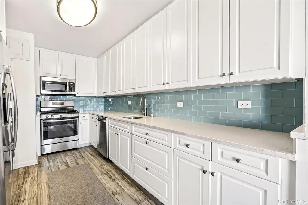2500 Johnson Avenue Bronx NY 10463