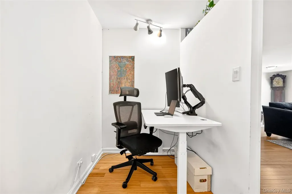 2500 Johnson Avenue Bronx NY 10463