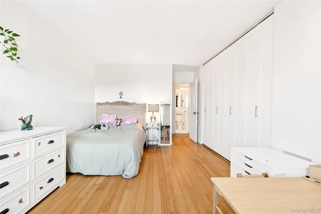 2500 Johnson Avenue Bronx NY 10463