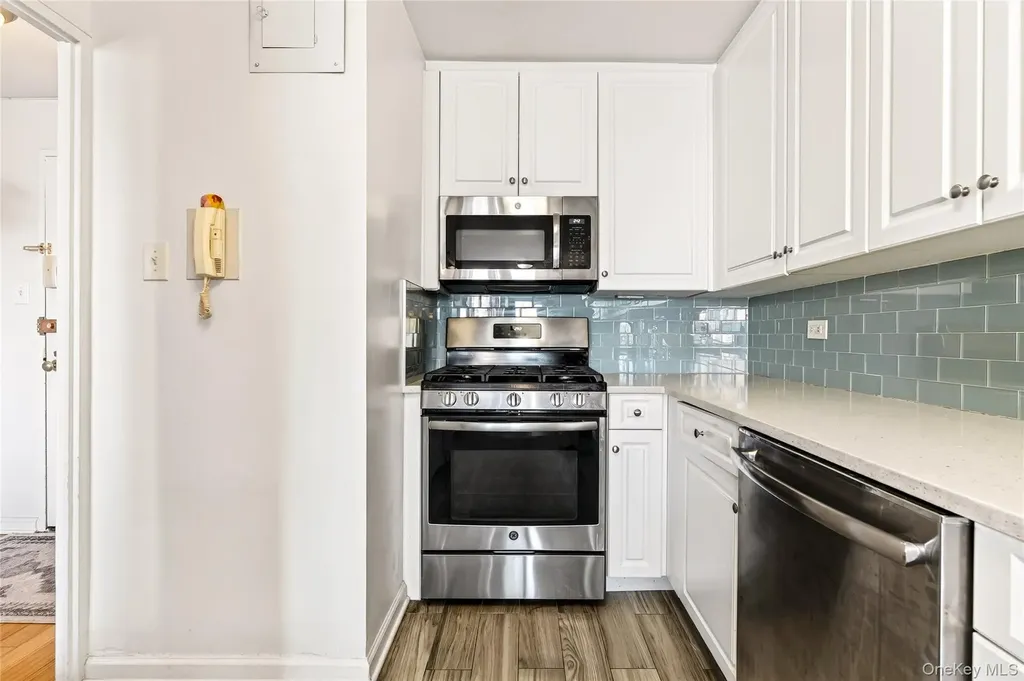 2500 Johnson Avenue Bronx NY 10463
