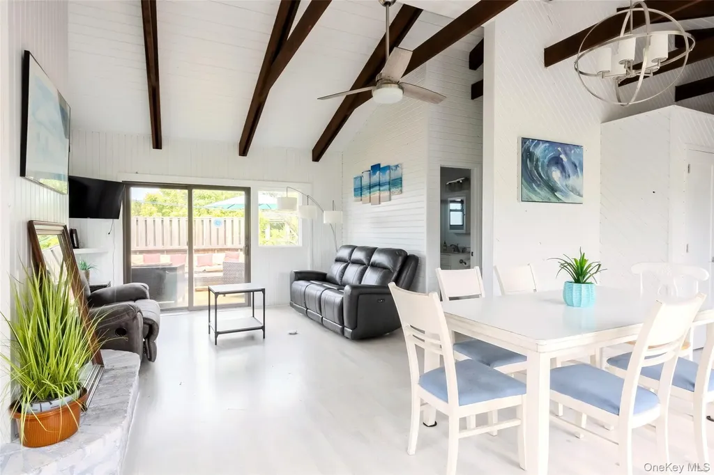 26 Duneway Avenue Seaview NY 11770