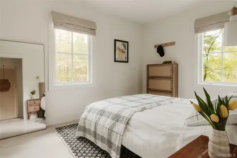 378 Browns Pond Road Staatsburg NY 12580