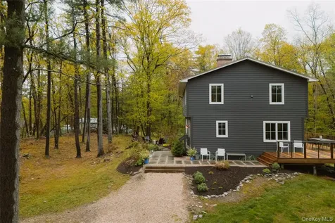 378 Browns Pond Road Staatsburg NY 12580