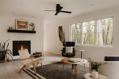 378 Browns Pond Road Staatsburg NY 12580